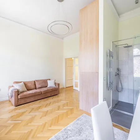 Stunning Rose Hill Premium Appartamento Budapest